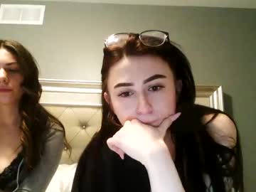 girl
        zoepleasing cam image #4207733