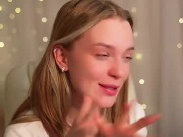 girl
        cyberprincess_ cam image #3699372