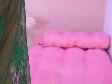 girl
        little_effy18_ cam image #3790985
