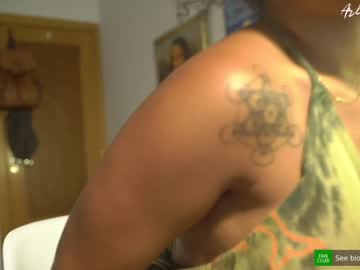 girl
        arletnoa cam image #1214017
