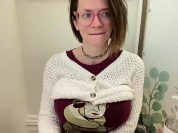 girl
        naomi_reah cam image #2640333