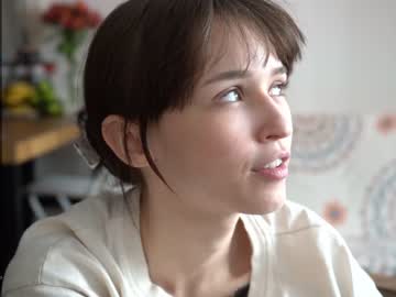 girl
        diruriru cam image #2575931