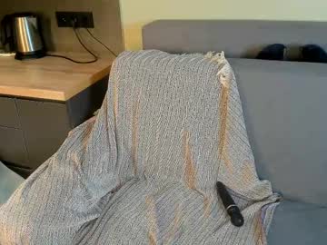 girl
        yee_rimm cam image #4120720