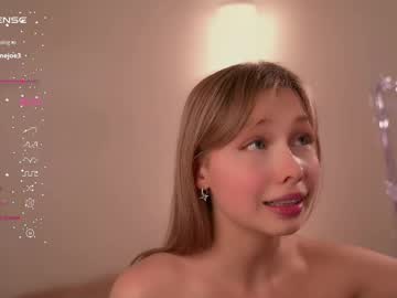 couple
        april_blush cam image #4575043