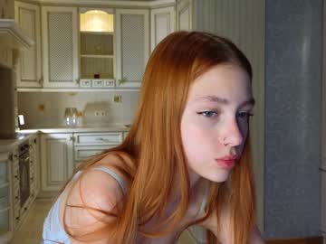 girl
        shirleywhitney cam image #1923843