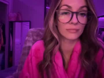 girl
        lilbbyshy cam image #173546