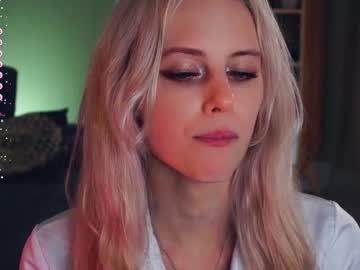 girl
        audreycarvin cam image #3301905