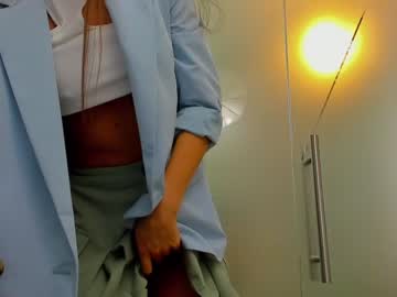 girl
        anyarayne cam image #926655