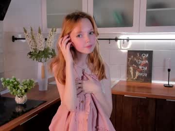girl
        maudbayles cam image #3573544