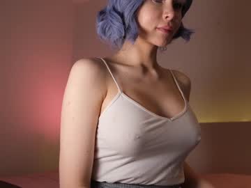 girl
        reei__ cam image #1484542