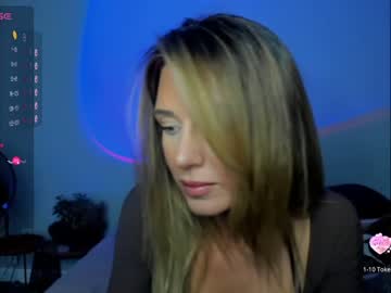 girl
        theselina_kyle cam image #1904609