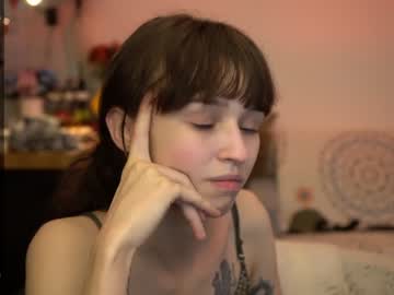 girl
        diruriru cam image #2549584
