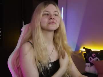 girl
        agnesscarterr cam image #4333471