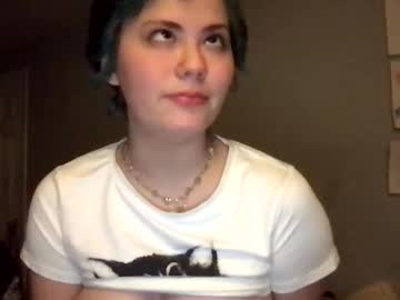 girl
        ghostkitti cam image #4457412