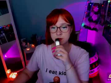 girl
        margaret_red cam image #4413020