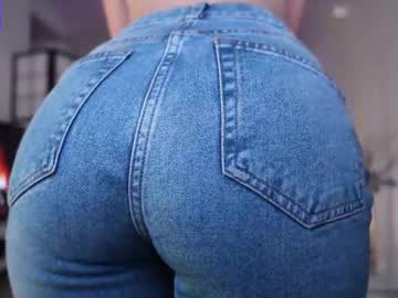 girl
        anniehillofficial_ cam image #4240730