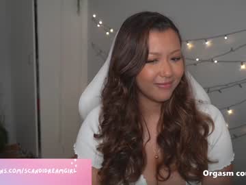 girl
        carasweden cam image #1429946
