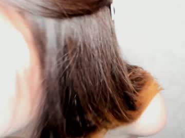 girl
        oladushek18 cam image #745563