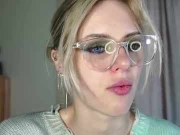 girl
        audreycarvin cam image #4459009