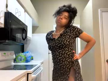 girl
        ari___yauna cam image #654052