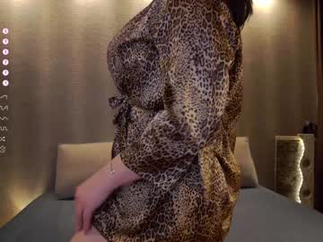 girl
        karrin cam image #2531914