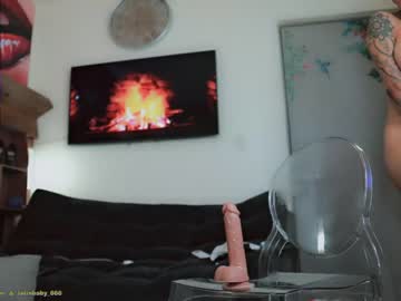 girl
        latinbaby_666 cam image #2194532