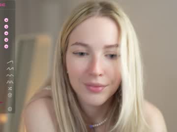 girl
        my_stella cam image #1713397