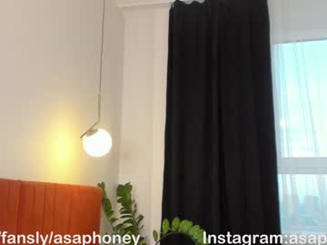 girl
        honeybae3 cam image #2960494