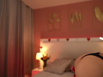 girl
        winona__ cam image #2340107