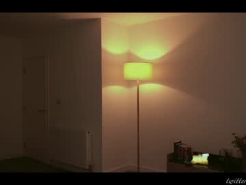 girl
        luna_ai cam image #2534992