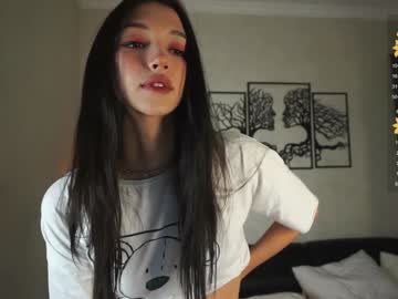 girl
        pollycilley cam image #3277405