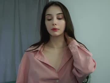 girl
        merylblackhurst cam image #4218876