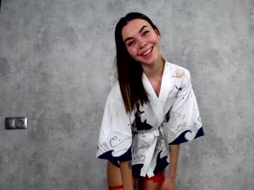 girl
        nika_lodge cam image #505234
