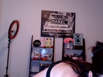 girl
        sexybestie_xo cam image #1857884