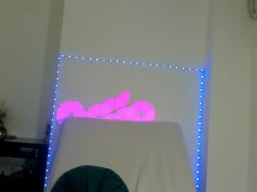 girl
        hotfallingdevil cam image #470925
