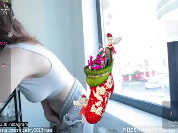 girl
        patry333 cam image #2012764