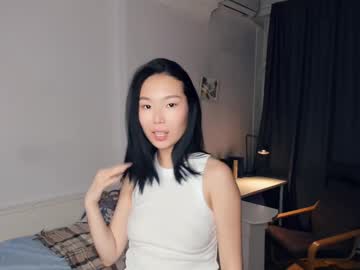 girl
        darinaweis cam image #4025712