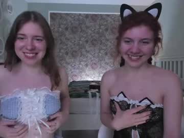 couple
        cute_fruity cam image #1262152