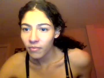 girl
        lexysexy_ cam image #857585