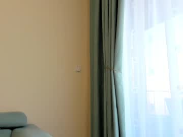 girl
        elaanna cam image #4103673