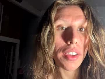 girl
        jennamarlow cam image #2403653
