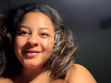 girl
        adriana318798 cam image #4405038