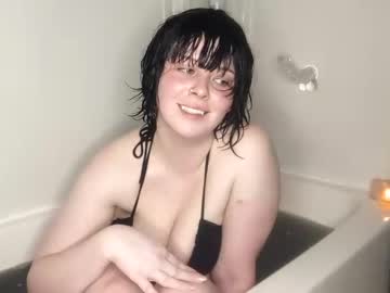 girl
        lilypixel cam image #775546