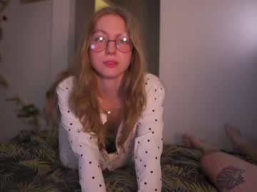 couple
        hotchillylovers cam image #3913325
