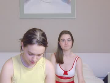 girl
        tiffany_long cam image #1607586