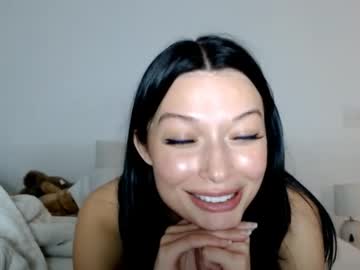 girl
        giagenovese cam image #3790995