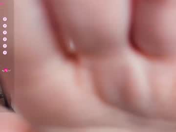 girl
        riskyproject cam image #3175054
