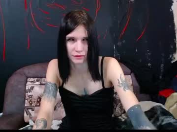 girl
        nitghtblood cam image #531869