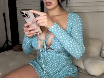 girl
        _natycutei19 cam image #1943364