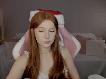 girl
        leahsthetics cam image #3979056